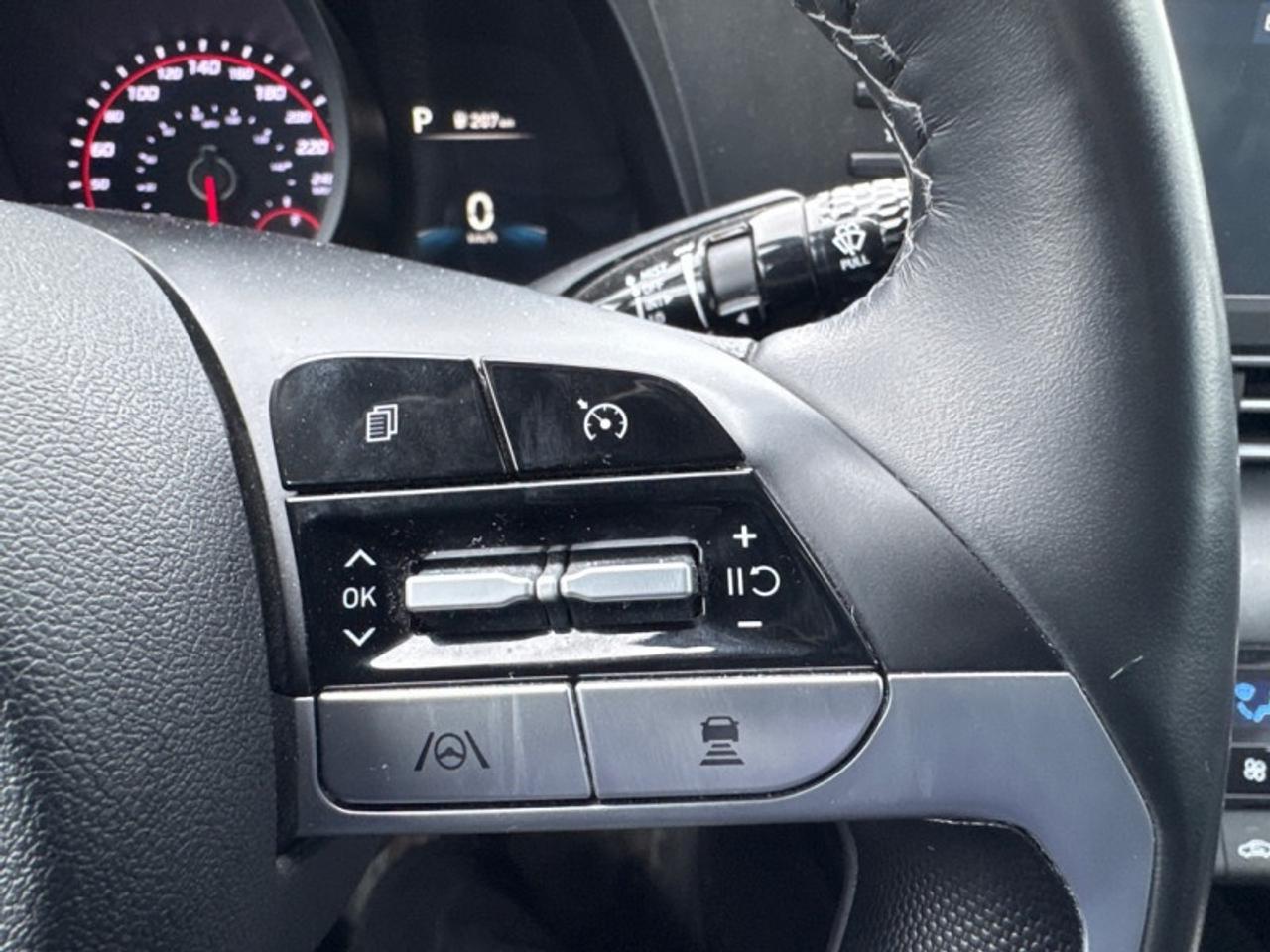 2021 Hyundai Elantra Ultimate IVT  - Sunroof -  Leather Seats Photo