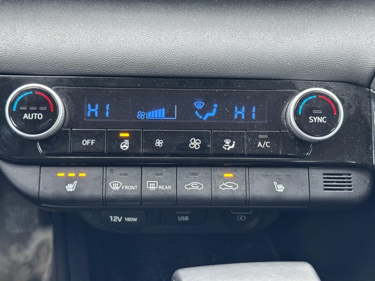 2021 Hyundai Elantra Ultimate IVT  - Sunroof -  Leather Seats Photo