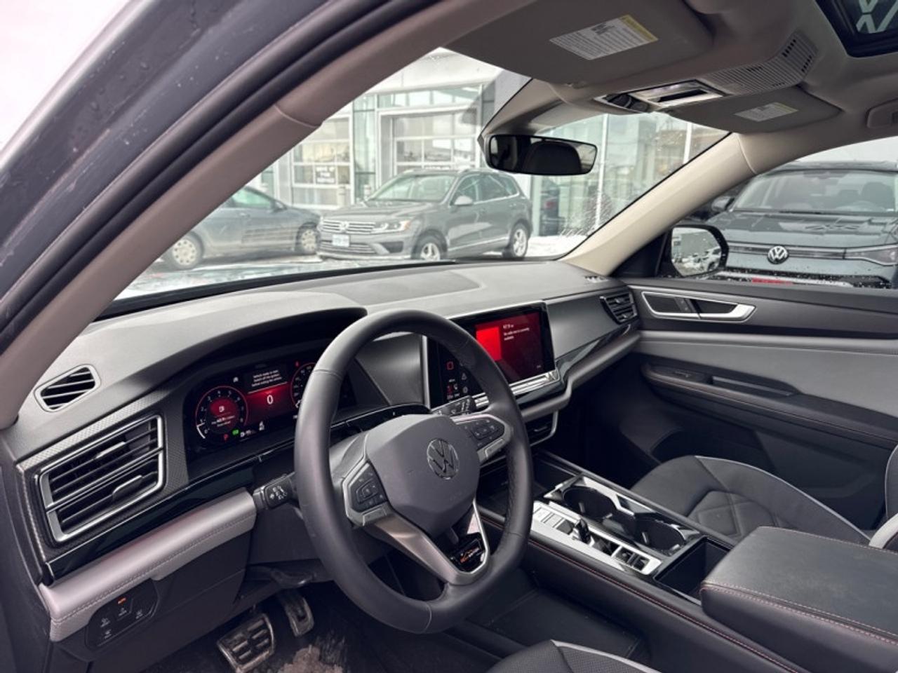 2024 Volkswagen Atlas Peak Edition 2.0 TSI  - Sunroof Photo