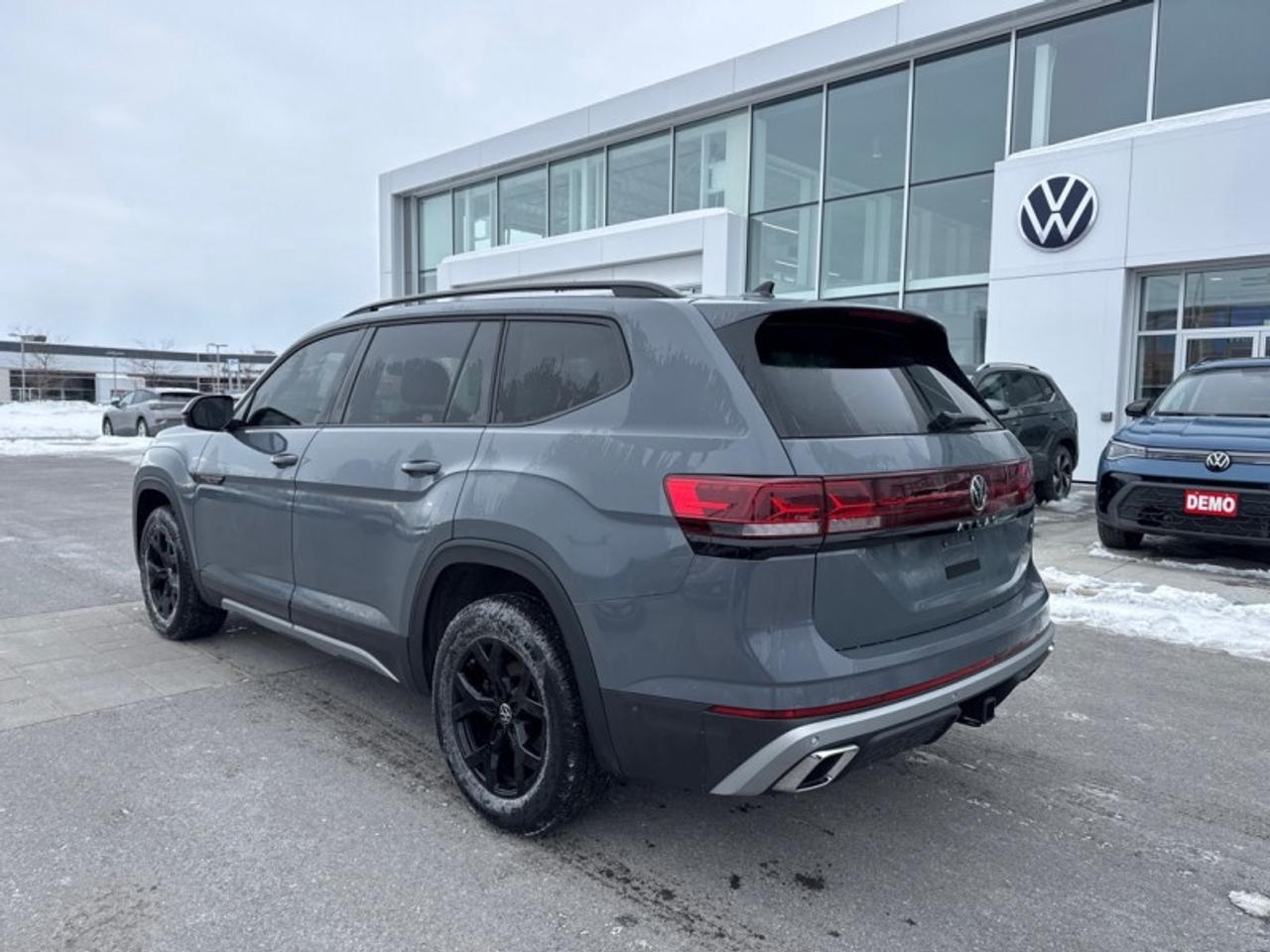 2024 Volkswagen Atlas Peak Edition 2.0 TSI  - Sunroof Photo