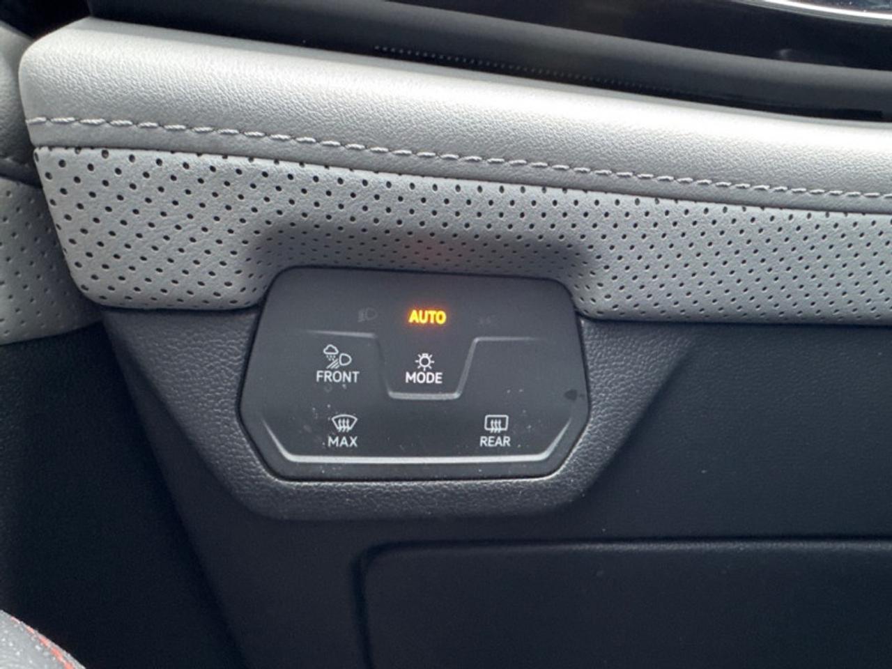 2024 Volkswagen Atlas Peak Edition 2.0 TSI  - Sunroof Photo