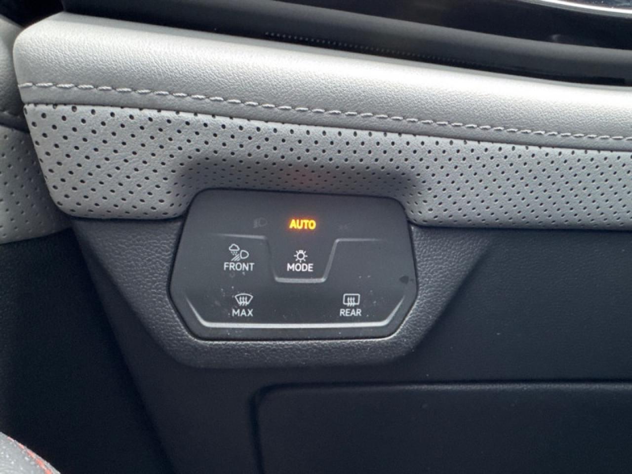 2024 Volkswagen Atlas Peak Edition 2.0 TSI  - Sunroof Photo