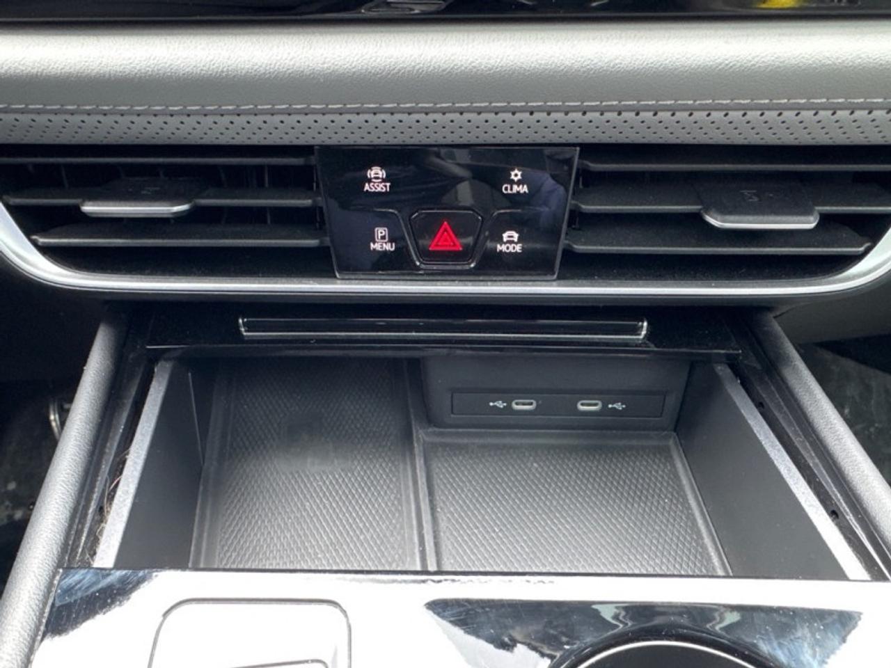 2024 Volkswagen Atlas Peak Edition 2.0 TSI  - Sunroof Photo