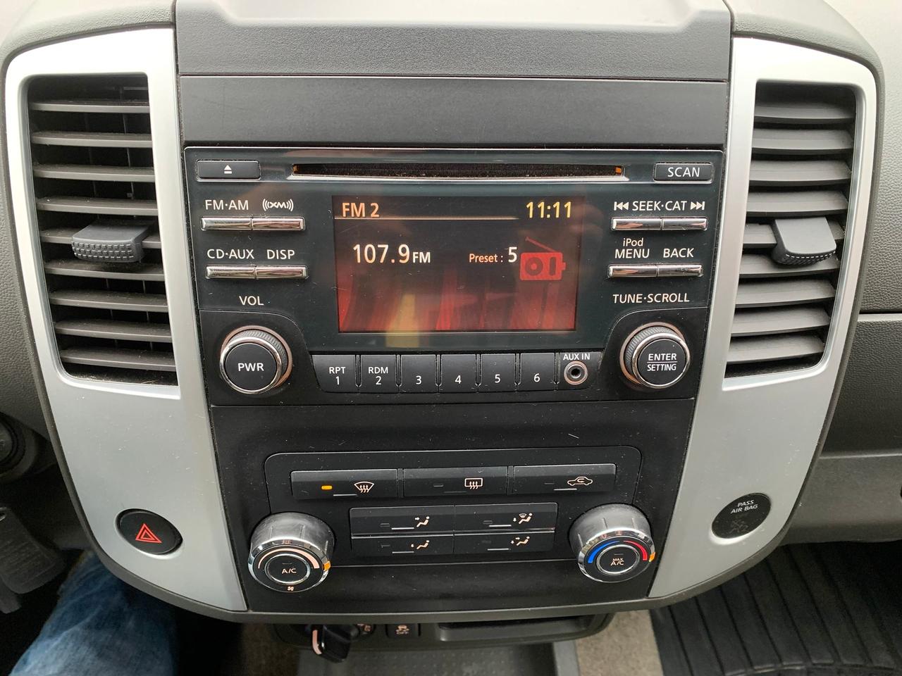 2014 Nissan Frontier SV Photo