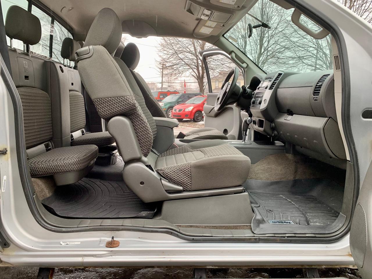 2014 Nissan Frontier SV Photo