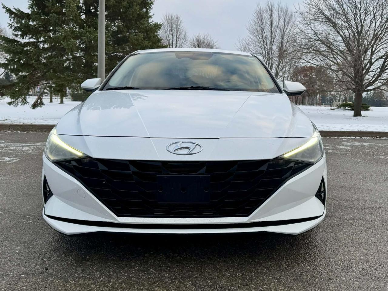 2021 Hyundai Elantra Preferred Sun & Tech pkg Photo
