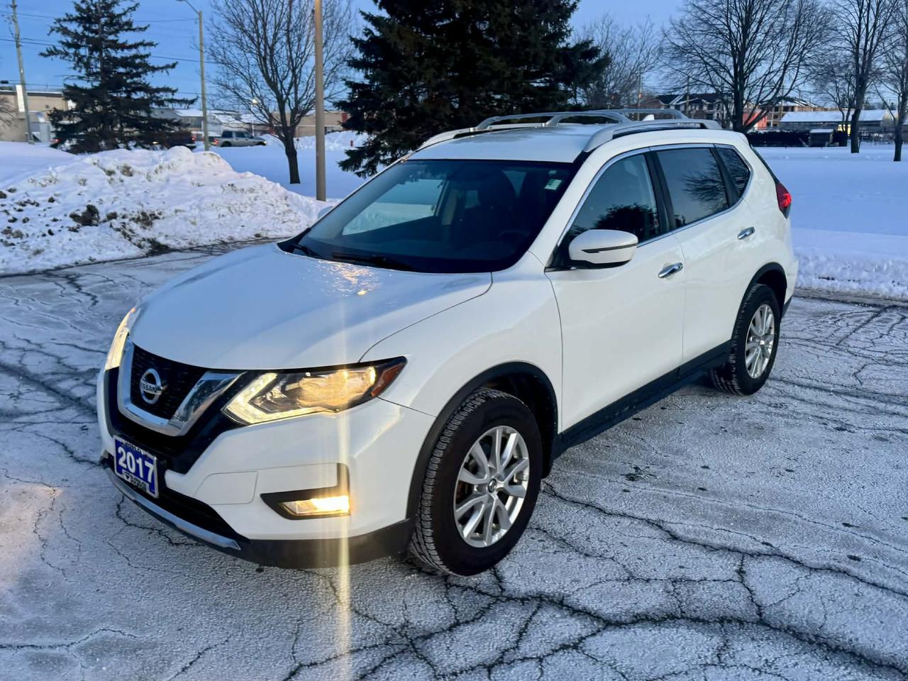 2017 Nissan Rogue AWD 4dr SV - Photo #1