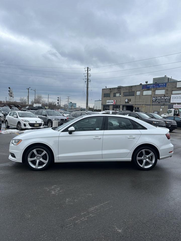2016 Audi A3 2.0T Komfort Photo