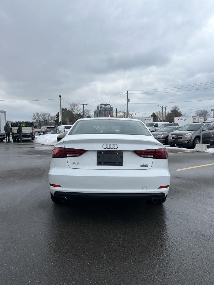 2016 Audi A3 2.0T Komfort Photo