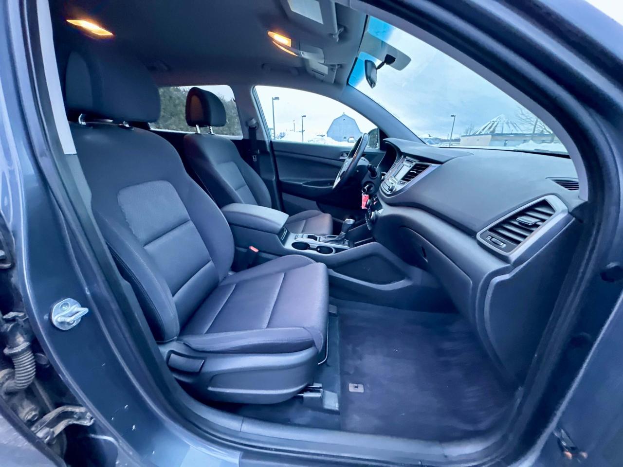 2017 Hyundai Tucson AWD  2.0L PREMIUM Photo