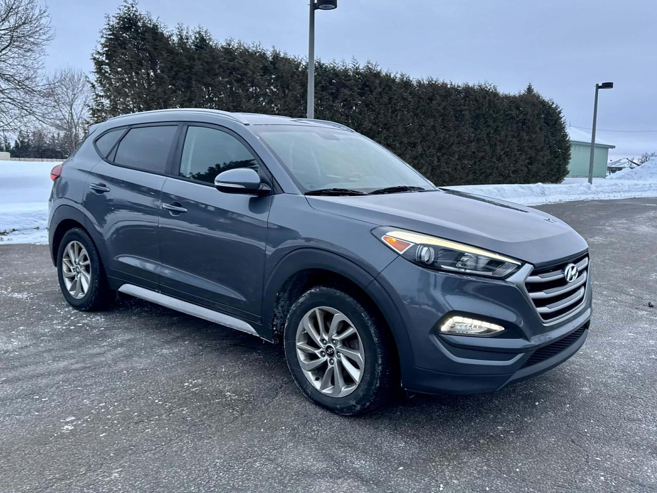 Used 2017 Hyundai Tucson AWD  2.0L PREMIUM for sale in Gloucester, ON