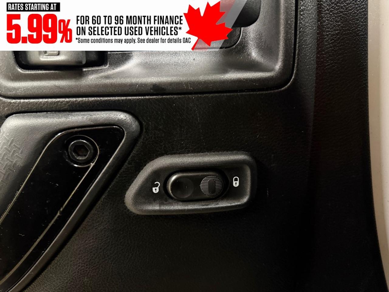 2017 Jeep Wrangler UNLIMITED 4WD 4DR SAHARA Photo