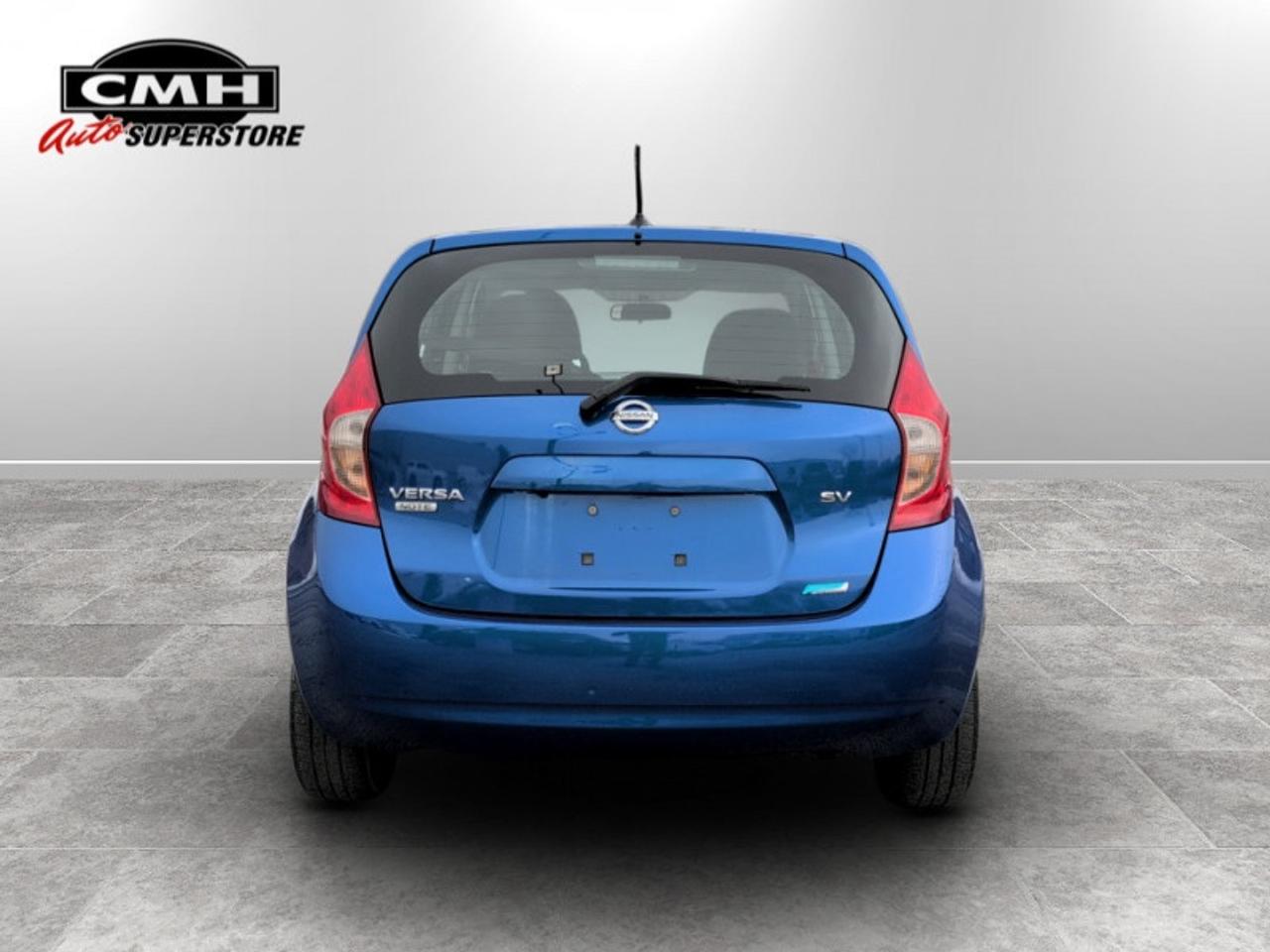 2015 Nissan Versa Note SV Photo3