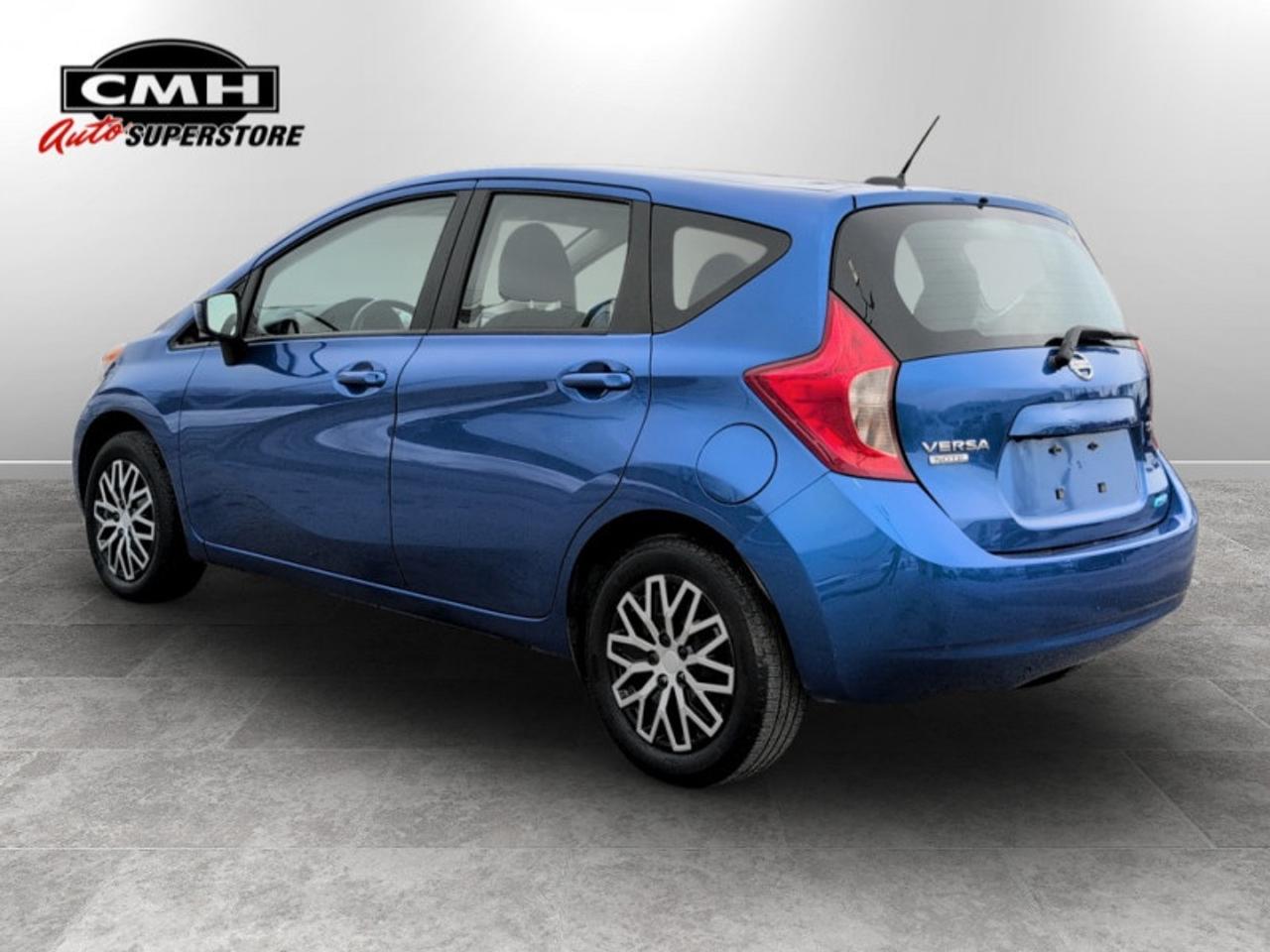 2015 Nissan Versa Note SV Photo