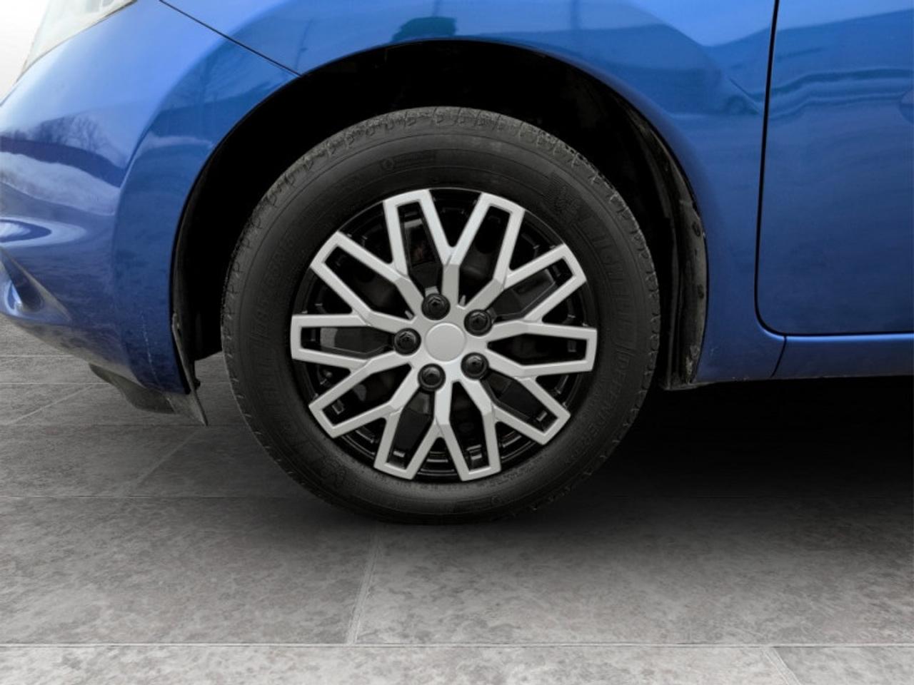 2015 Nissan Versa Note SV Photo