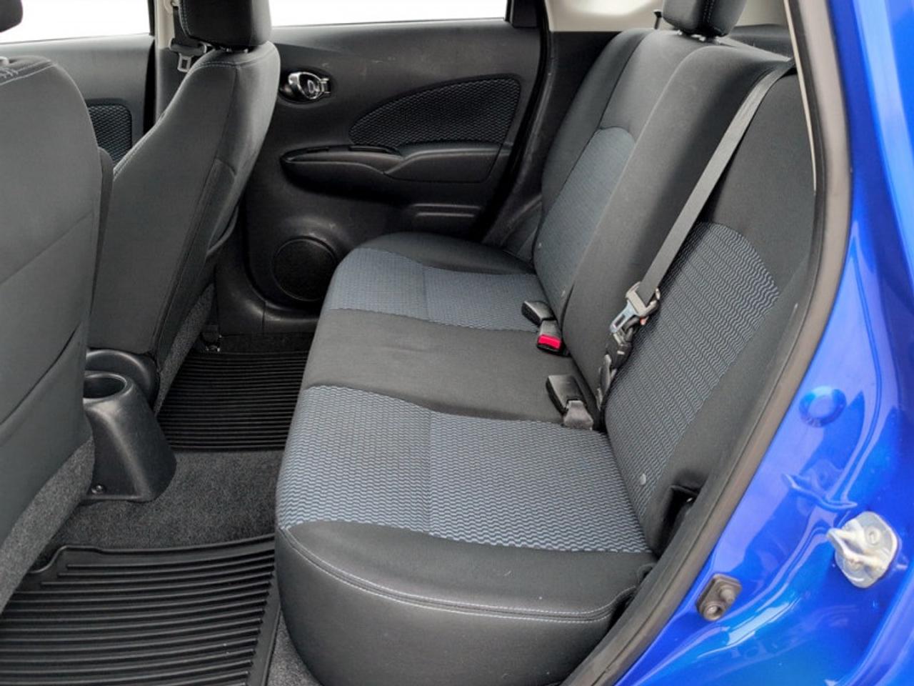 2015 Nissan Versa Note SV Photo