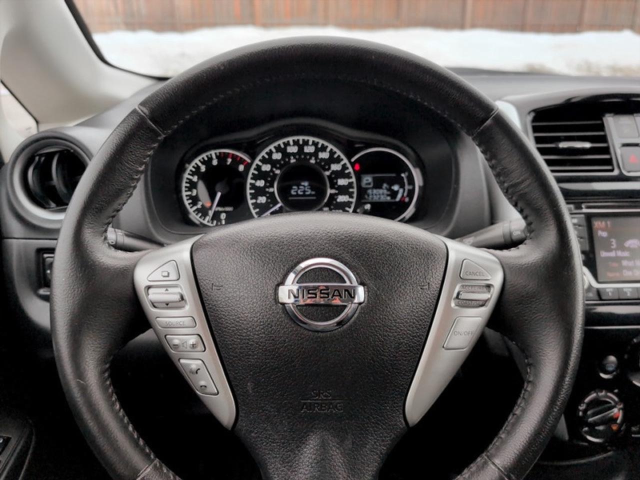 2015 Nissan Versa Note SV Photo