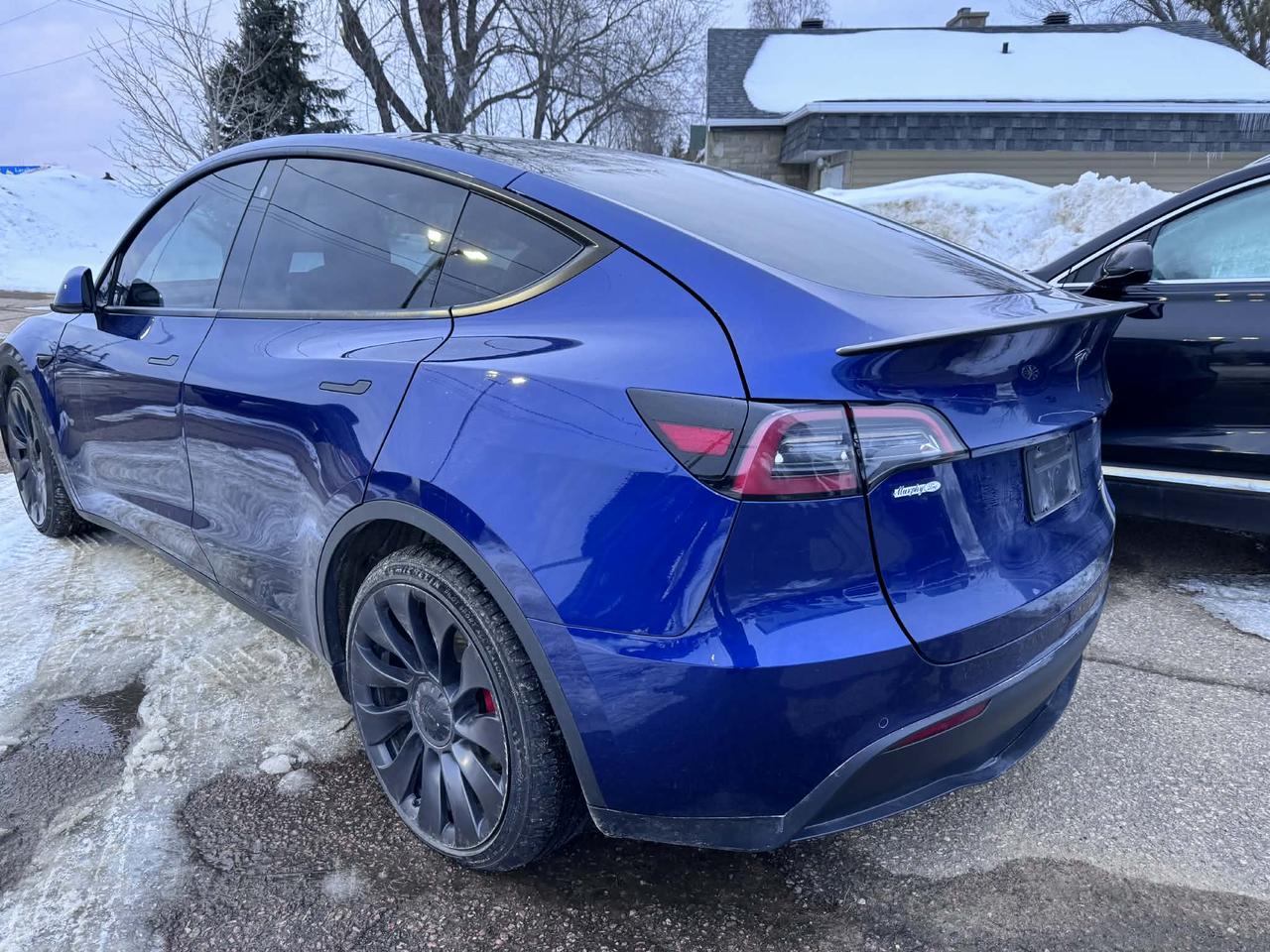 2022 Tesla Model Y PERFORMANCE Photo5