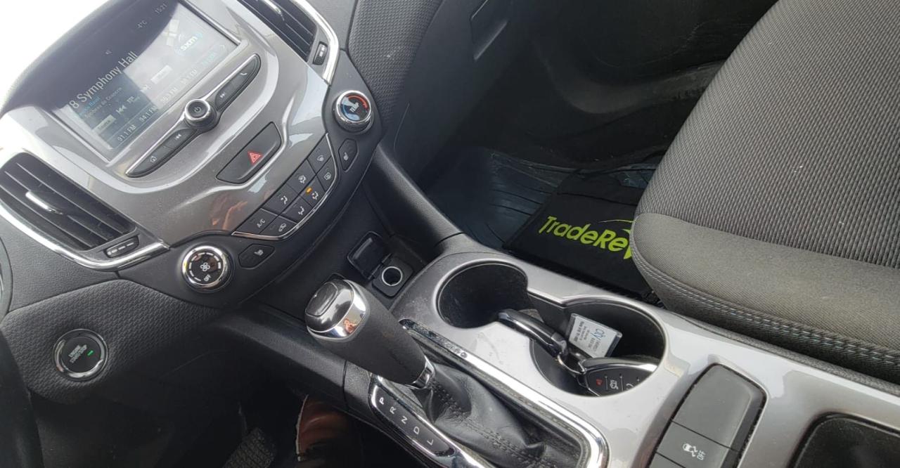 2016 Chevrolet Cruze LT Photo