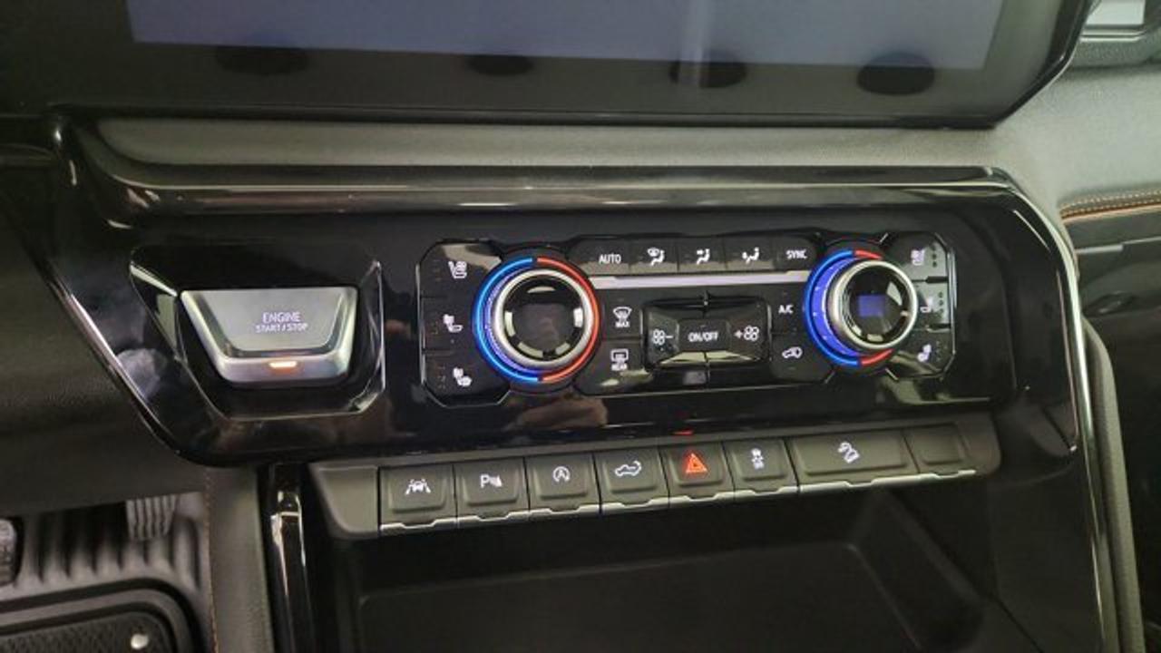 13645043