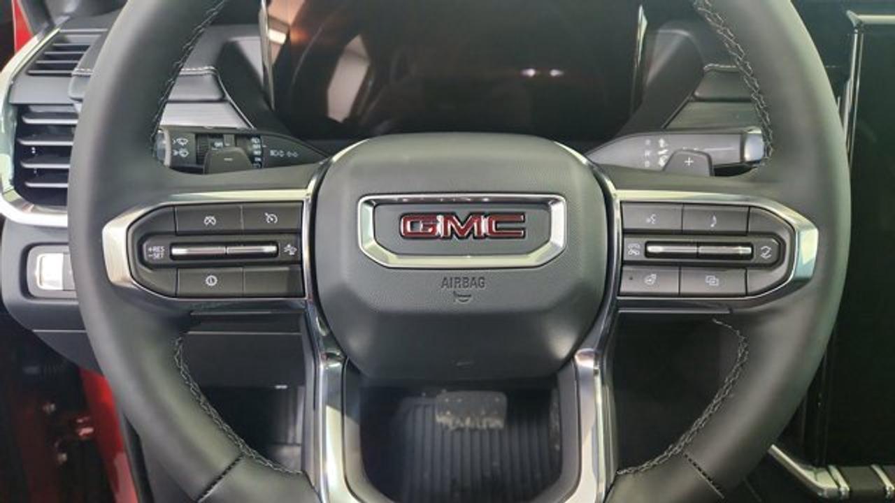 13645049