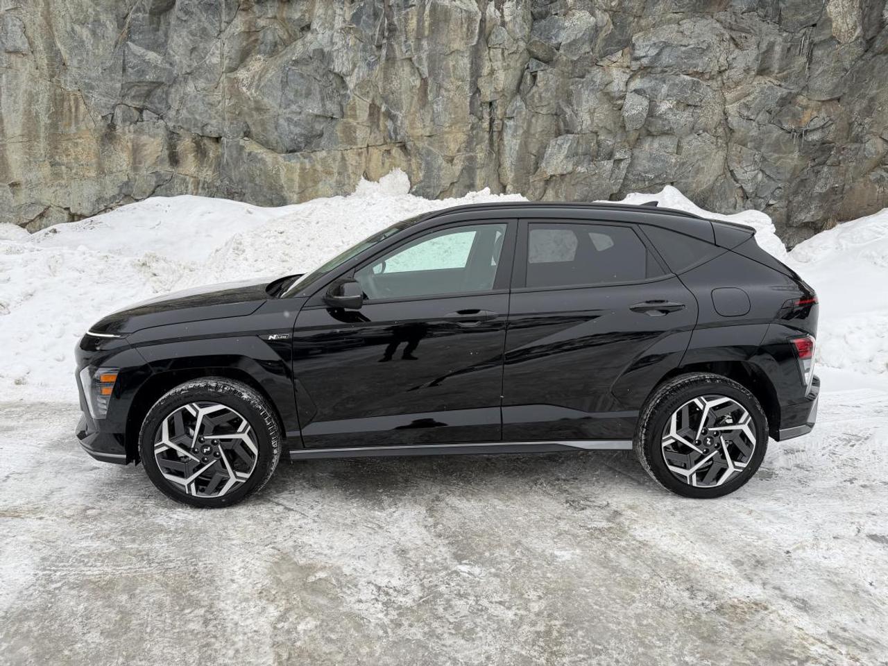 2025 Hyundai KONA 1.6T N Line AWD Photo3