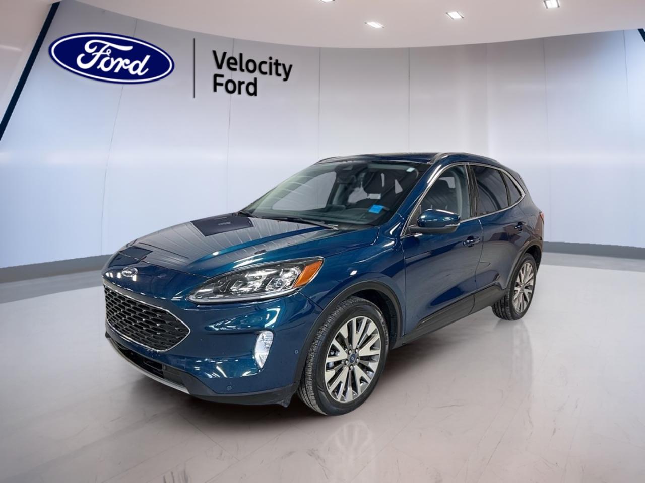 Used 2020 Ford Escape Hybrid Titanium Hybrid AWD for sale in Moose Jaw, SK