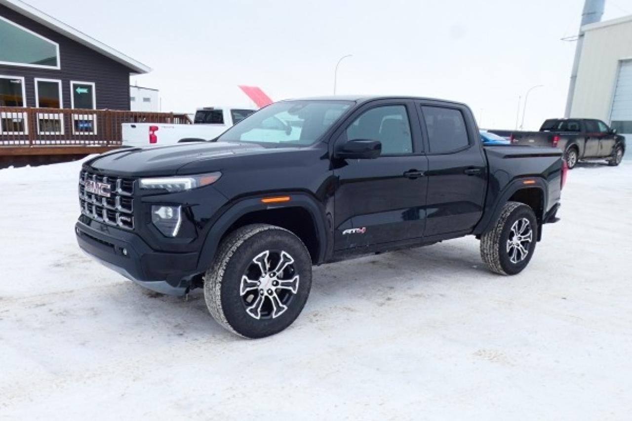 2024 GMC Canyon AT4 4WD Crew Cab w/Htd L.wrap, NAV, BUC - Photo #1