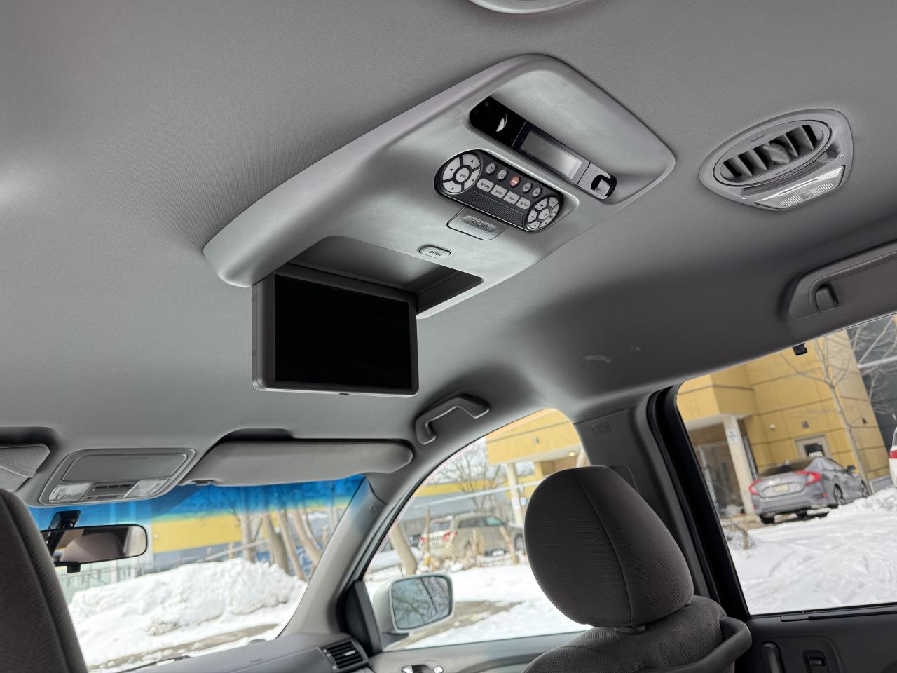 2010 Honda Odyssey SE Photo