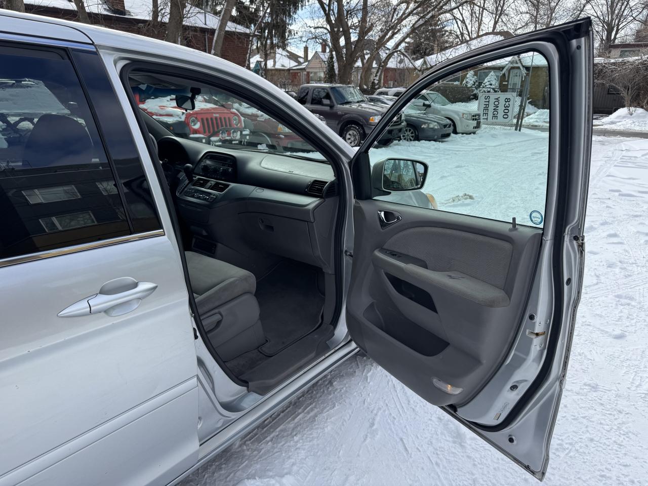 2010 Honda Odyssey SE Photo