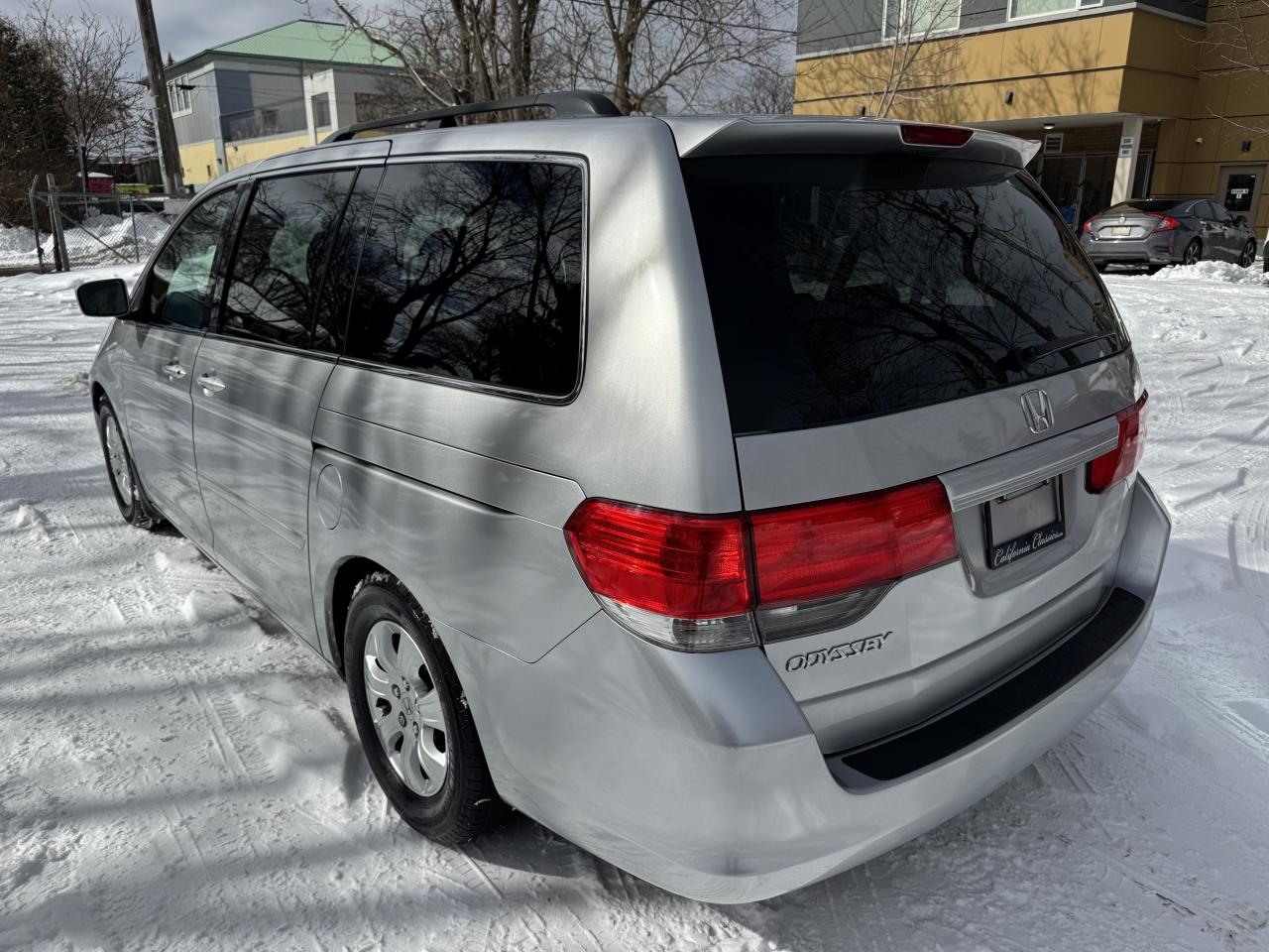 2010 Honda Odyssey SE Photo