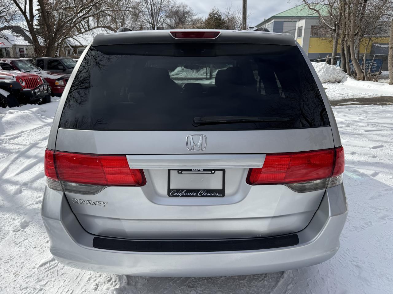 2010 Honda Odyssey SE Photo3