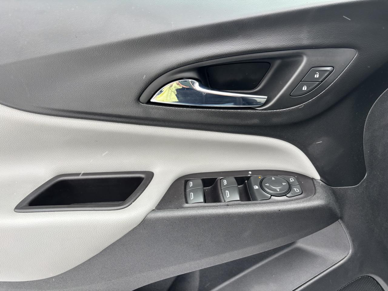 2020 Chevrolet Equinox LT No Accidents! Photo