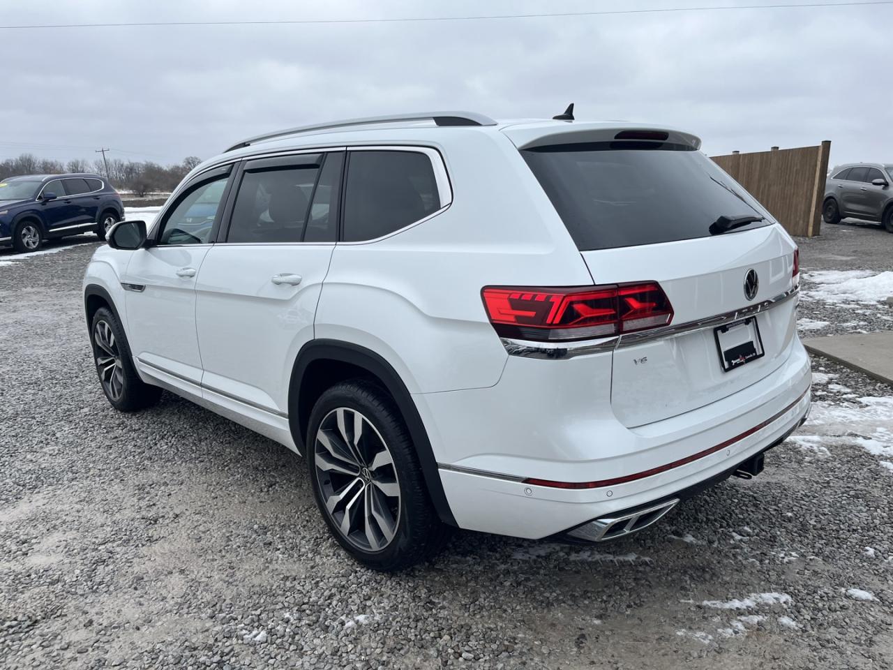 2022 Volkswagen Atlas EXECLINE Premium R-Line~No Accidents!~SAFETY INCLUDED in PRICE~ Photo3