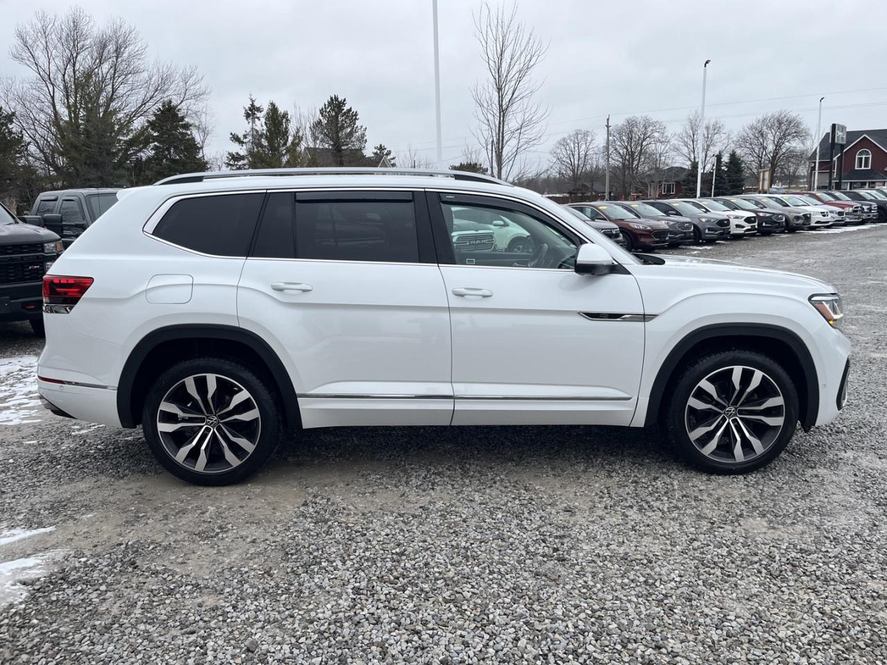 2022 Volkswagen Atlas EXECLINE Premium R-Line~No Accidents!~SAFETY INCLUDED in PRICE~ Photo