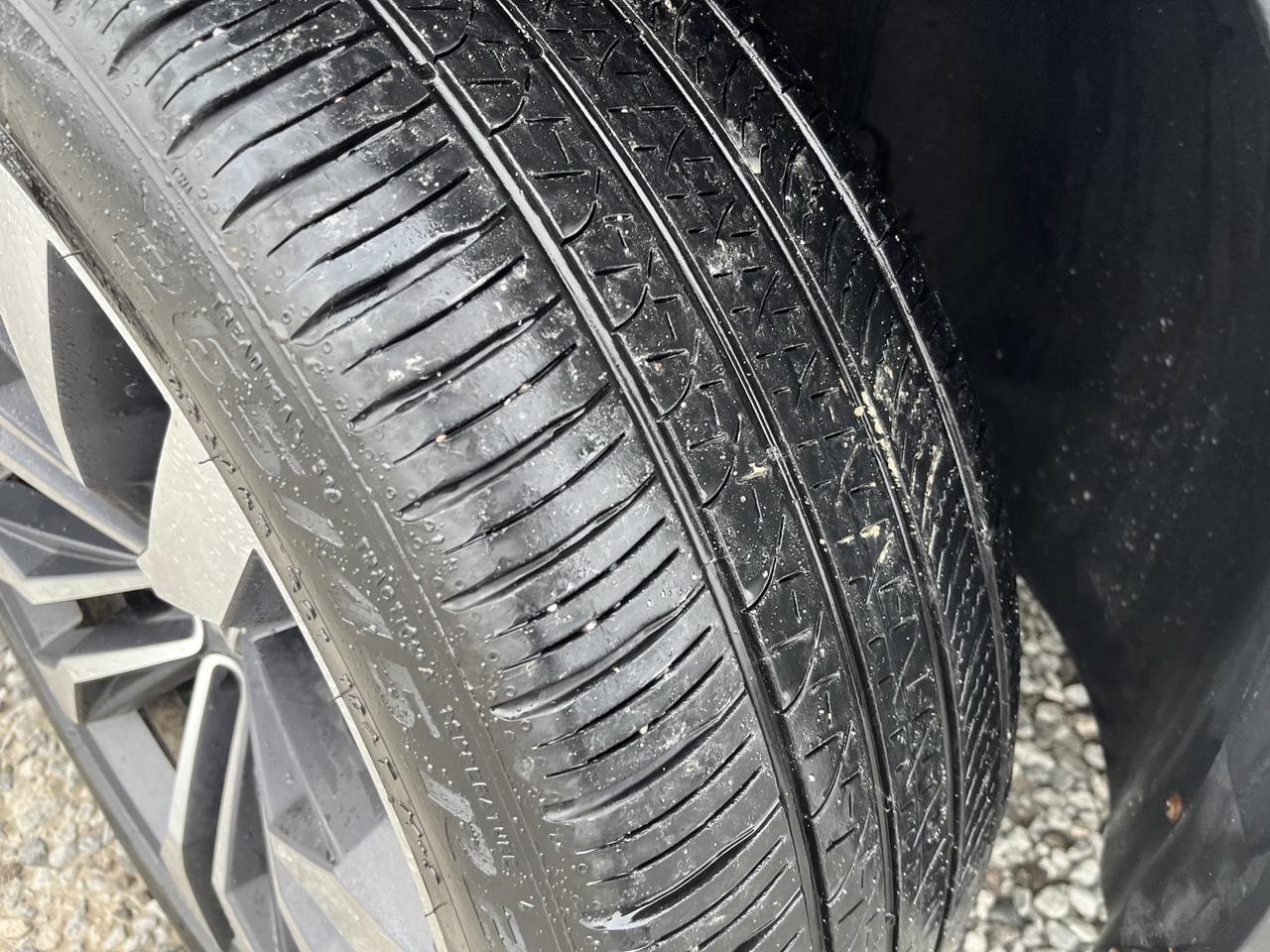 2022 Volkswagen Atlas EXECLINE Premium R-Line~No Accidents!~SAFETY INCLUDED in PRICE~ Photo