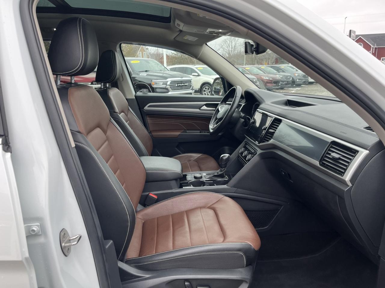 2022 Volkswagen Atlas EXECLINE Premium R-Line~No Accidents!~SAFETY INCLUDED in PRICE~ Photo