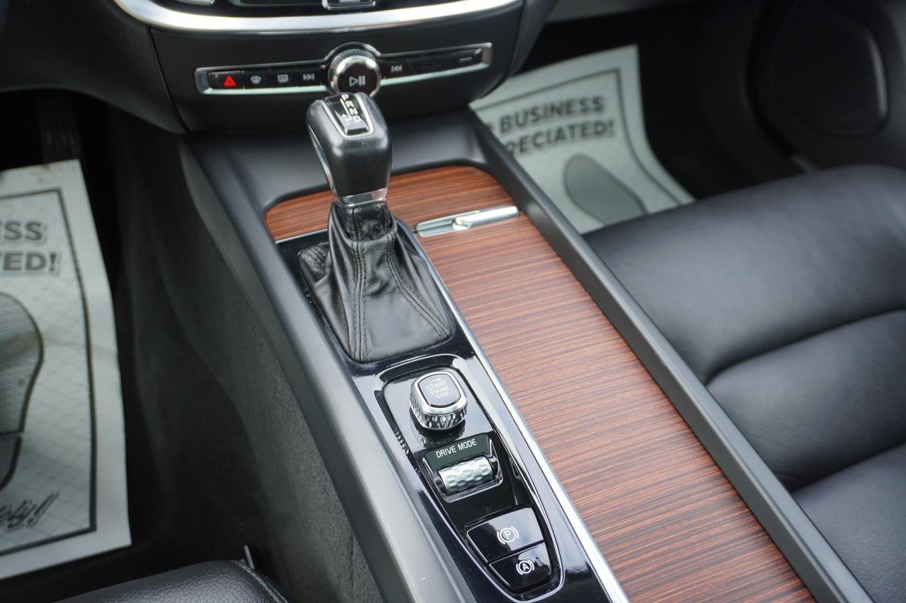 2021 Volvo V60 1 OWNER / NO ACCIDENTS / DEALER SERVICED / Photo