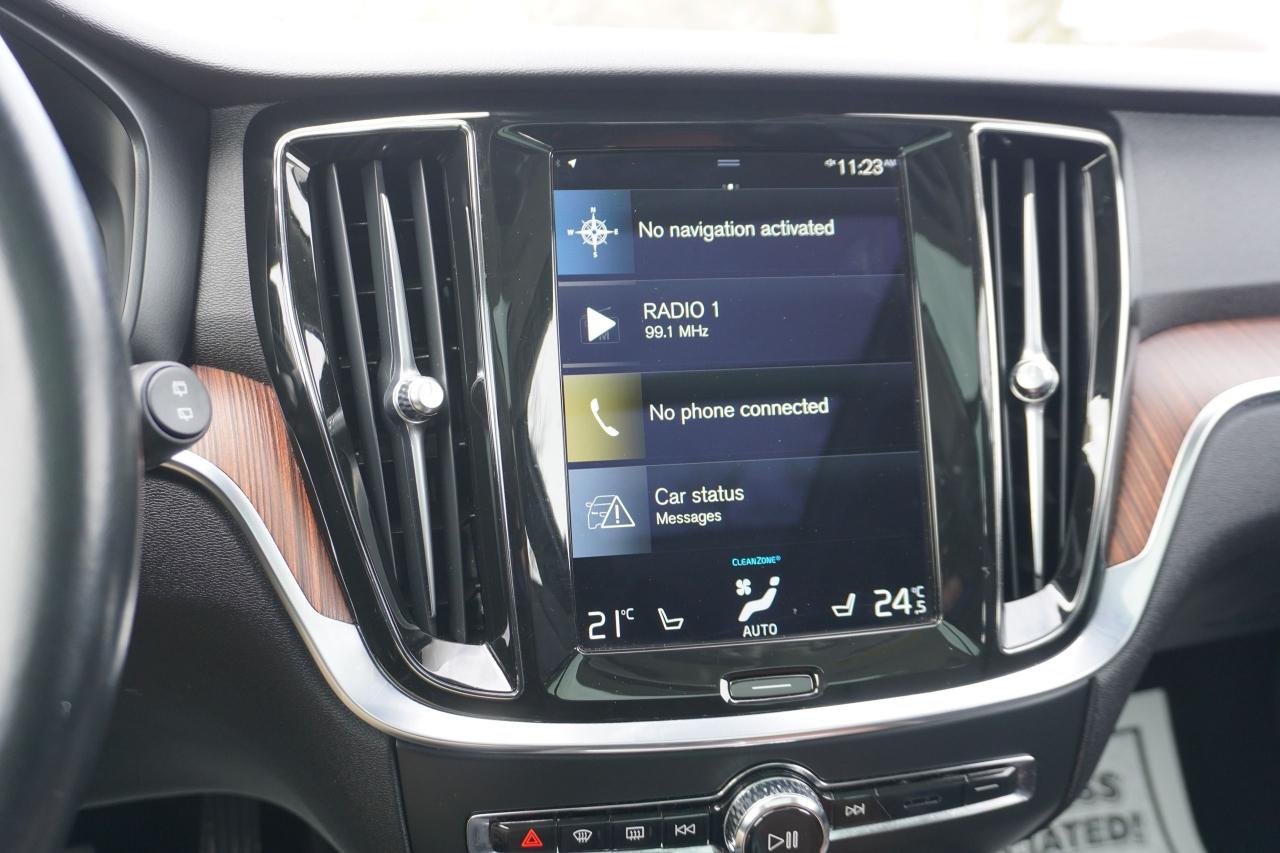 2021 Volvo V60 1 OWNER / NO ACCIDENTS / DEALER SERVICED / Photo