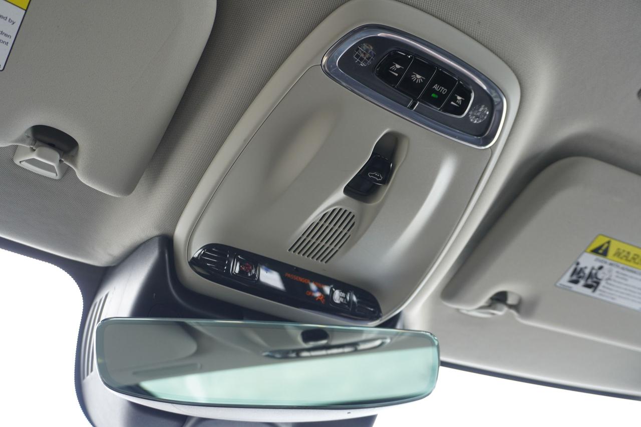 2021 Volvo V60 1 OWNER / NO ACCIDENTS / DEALER SERVICED / Photo