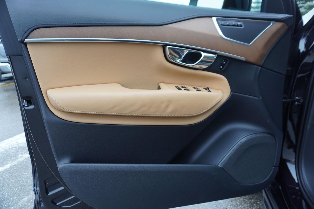 2016 Volvo XC90 T8 HYBRID / INSCRIPTION/ NO ACCIDENTS/ DLR SERVICD Photo