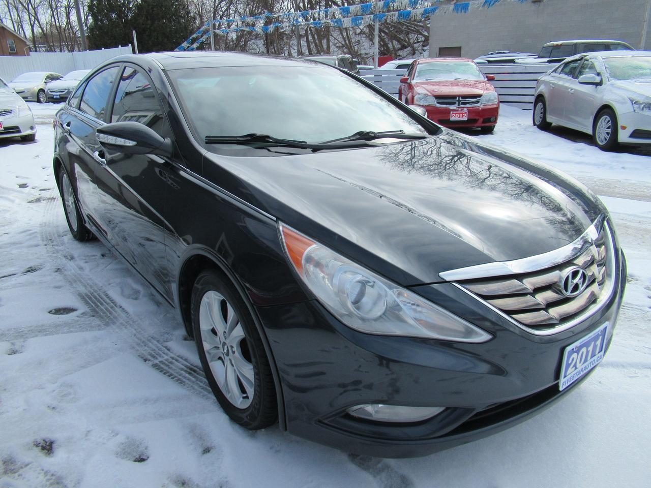 2011 Hyundai Sonata LIMITED Photo