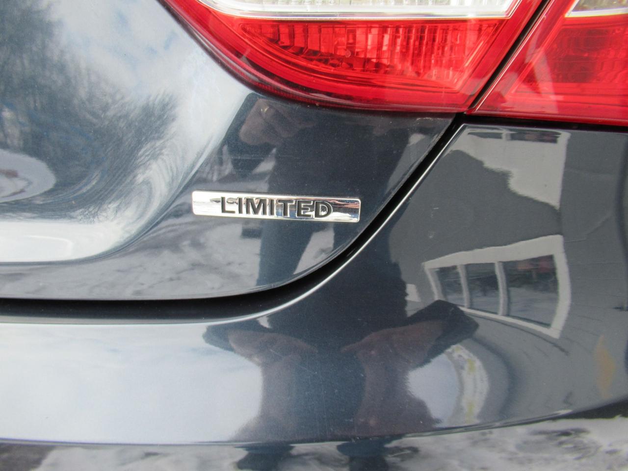 2011 Hyundai Sonata LIMITED Photo