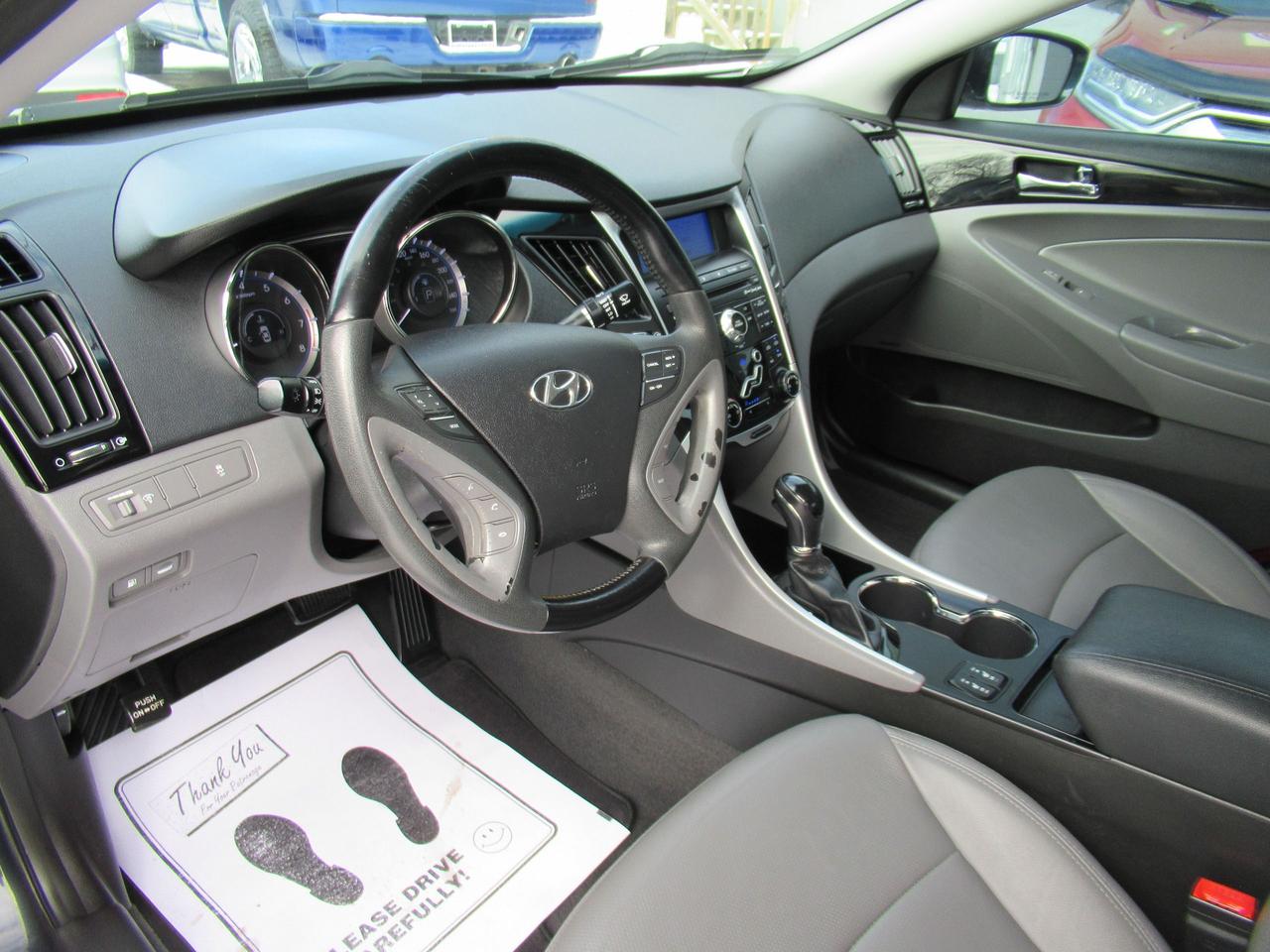 2011 Hyundai Sonata LIMITED Photo