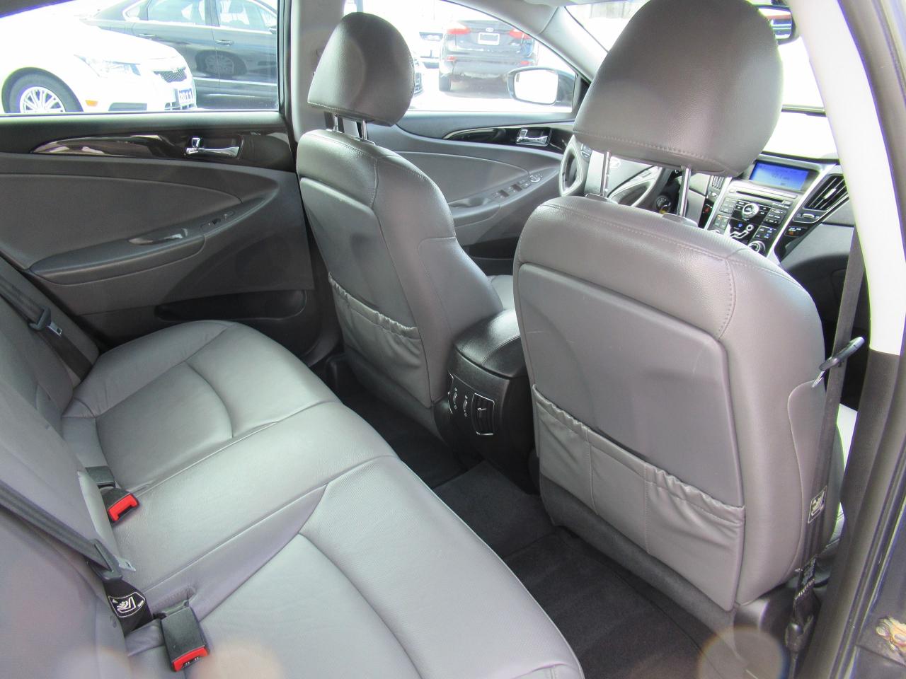 2011 Hyundai Sonata LIMITED Photo