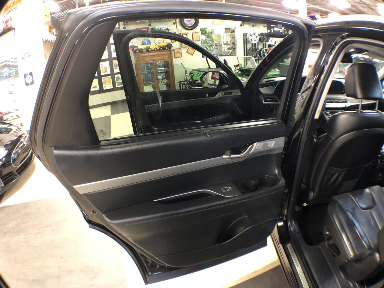 2022 Hyundai PALISADE LUXURY AWD 7 PASS CAPTAIN/CH LEATHER PAN/ROOF NAV Photo