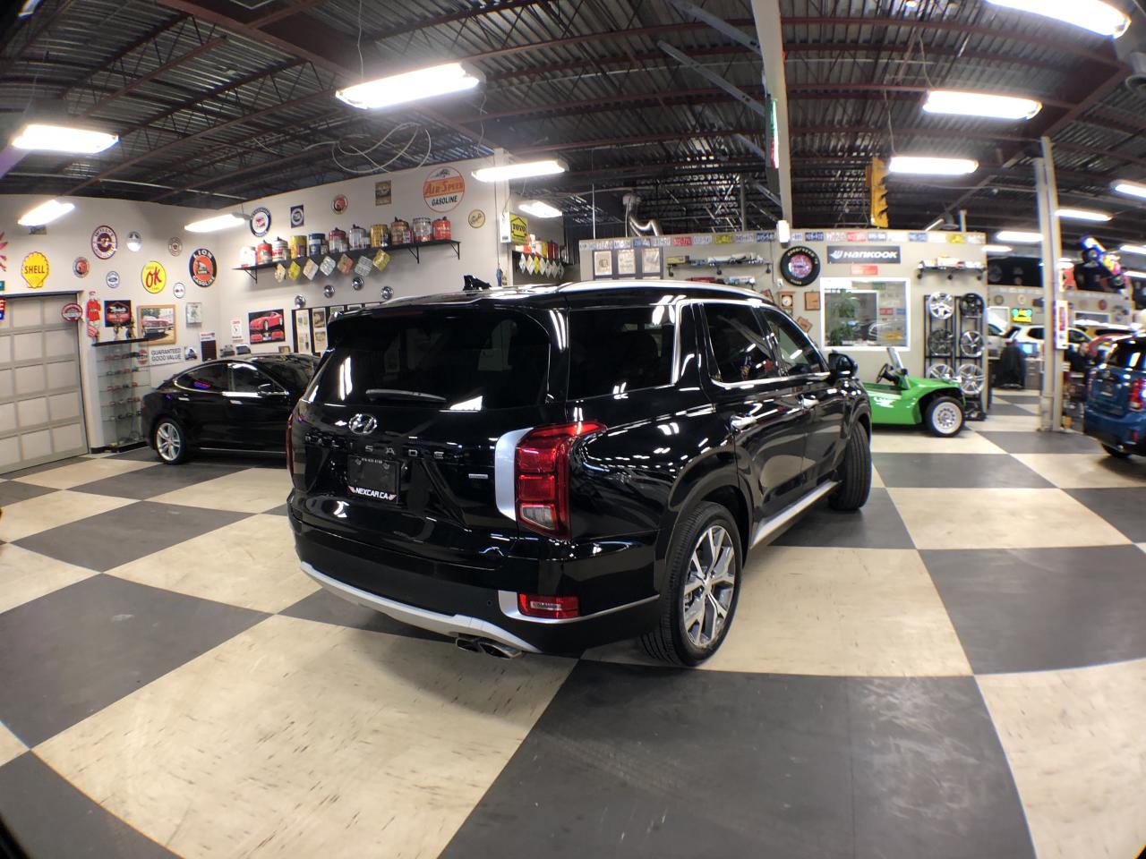 2022 Hyundai PALISADE LUXURY AWD 7 PASS CAPTAIN/CH LEATHER PAN/ROOF NAV Photo