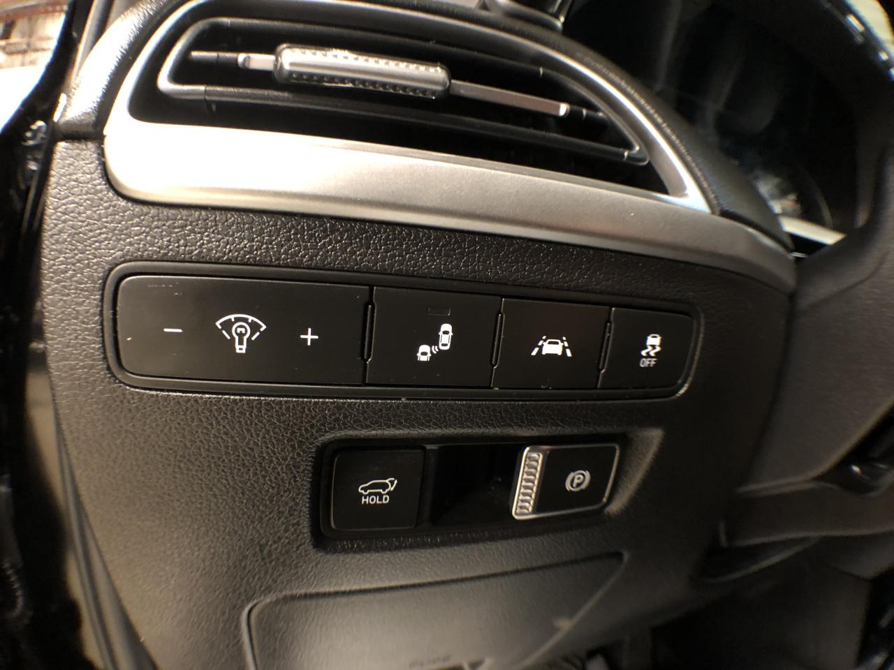 2022 Hyundai PALISADE LUXURY AWD 7 PASS CAPTAIN/CH LEATHER PAN/ROOF NAV Photo