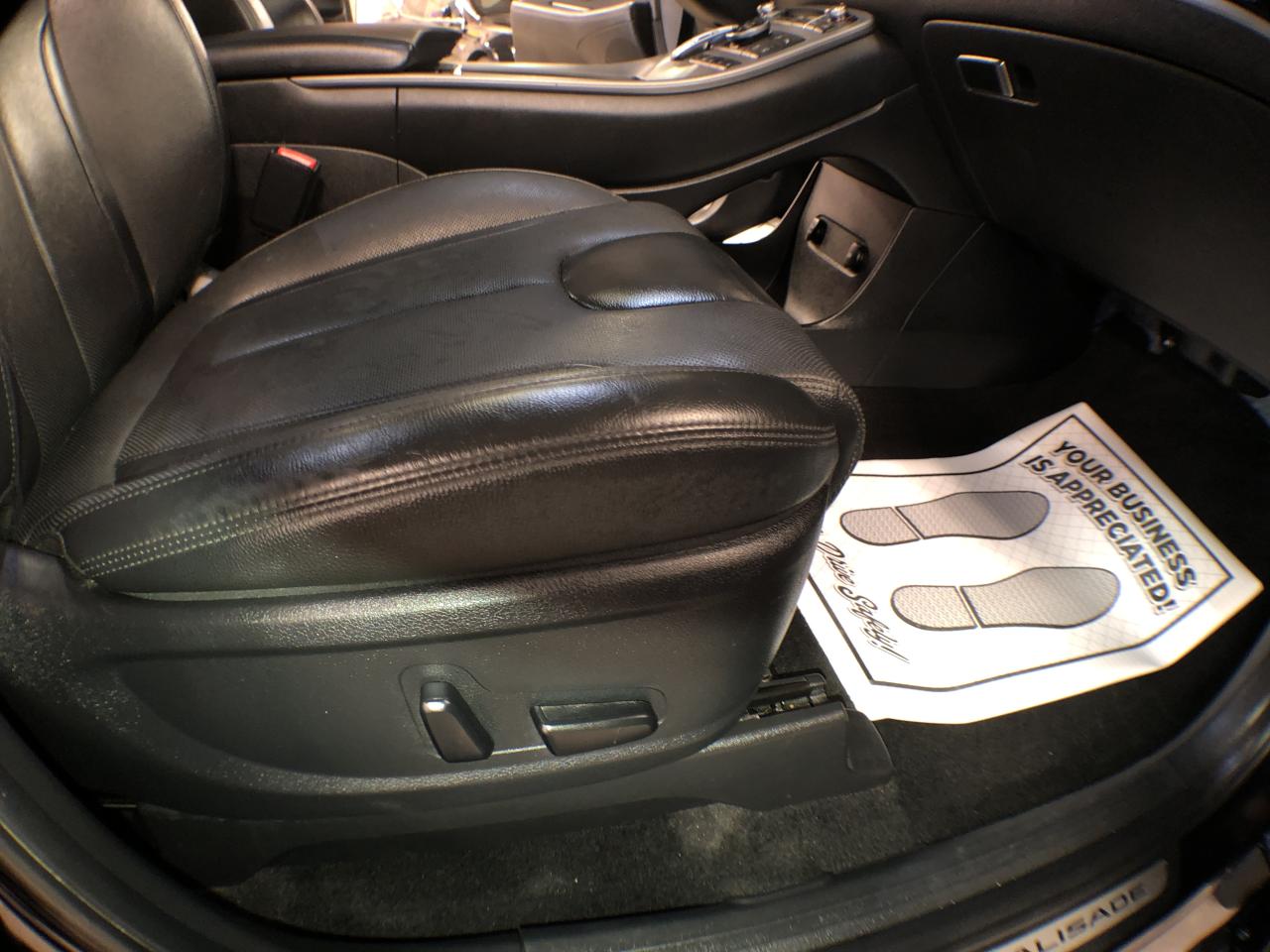 2022 Hyundai PALISADE LUXURY AWD 7 PASS CAPTAIN/CH LEATHER PAN/ROOF NAV Photo