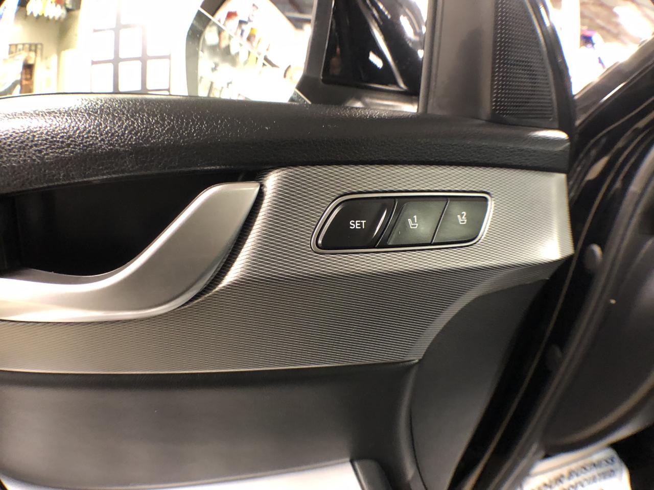 2022 Hyundai PALISADE LUXURY AWD 7 PASS CAPTAIN/CH LEATHER PAN/ROOF NAV Photo